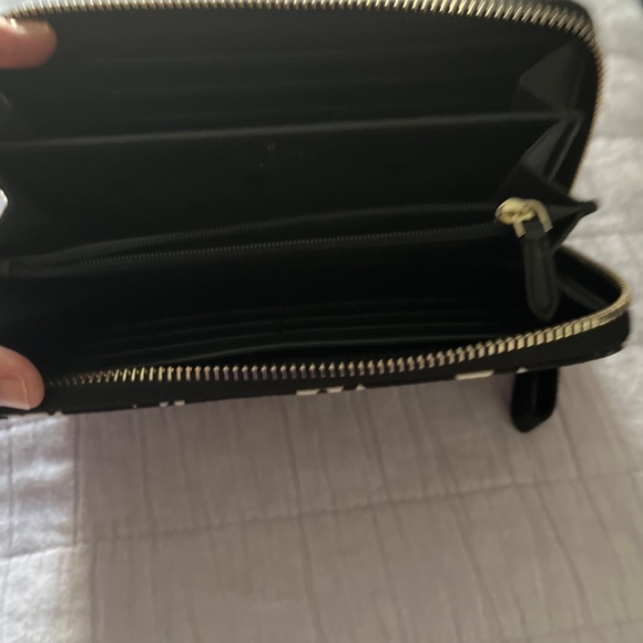 Wallet - Picture 2 of 2